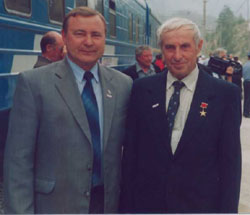 В. И. Лакомов и В.П. Сенин